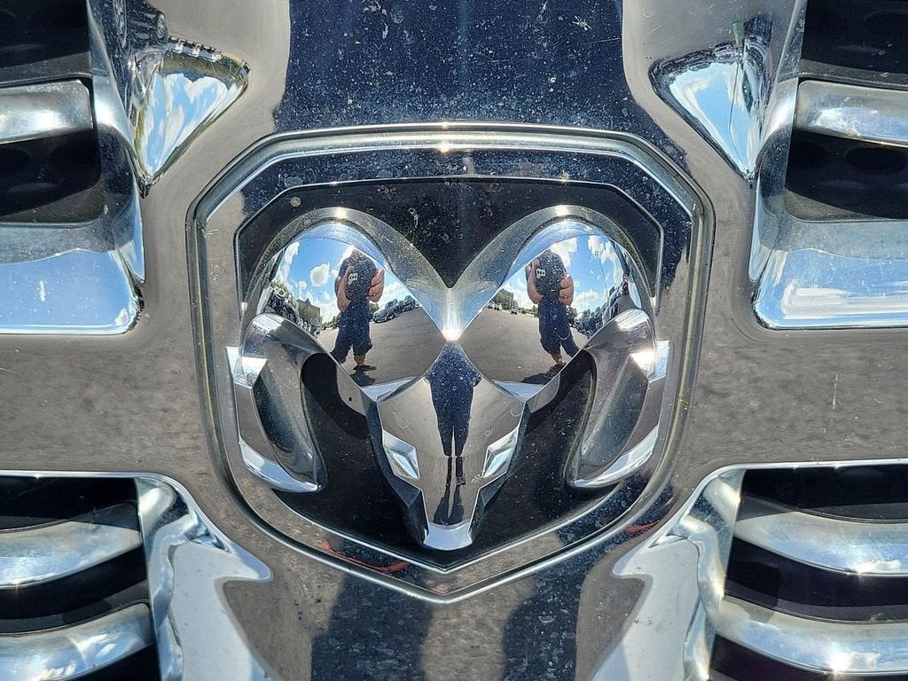 2018 RAM 1500 Big Horn Crew Cab 4x4 5'7" Box