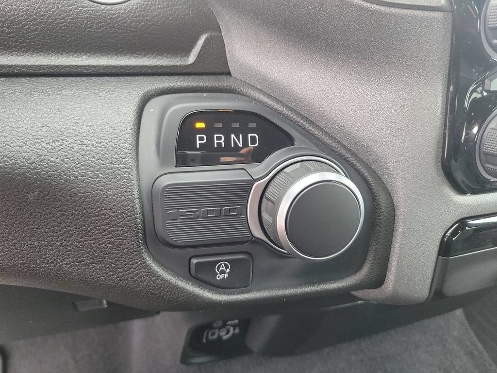 2025 RAM 1500 Tradesman Crew Cab 4x2 5'7" Box