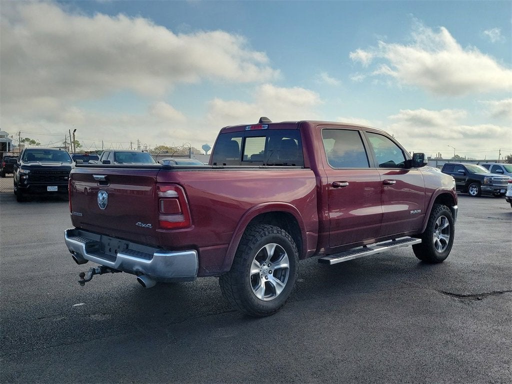 2022 RAM 1500 Laramie Crew Cab 4x4 5'7" Box