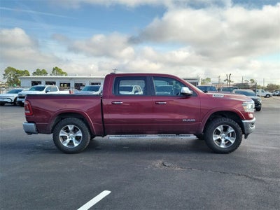 2022 RAM 1500 Laramie Crew Cab 4x4 5'7" Box
