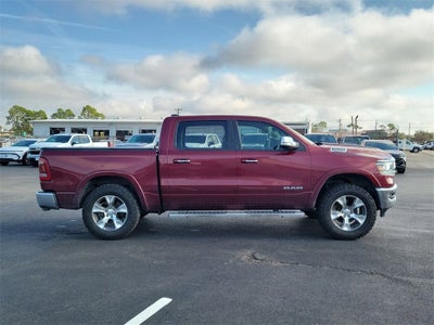 2022 RAM 1500 Laramie Crew Cab 4x4 5'7" Box