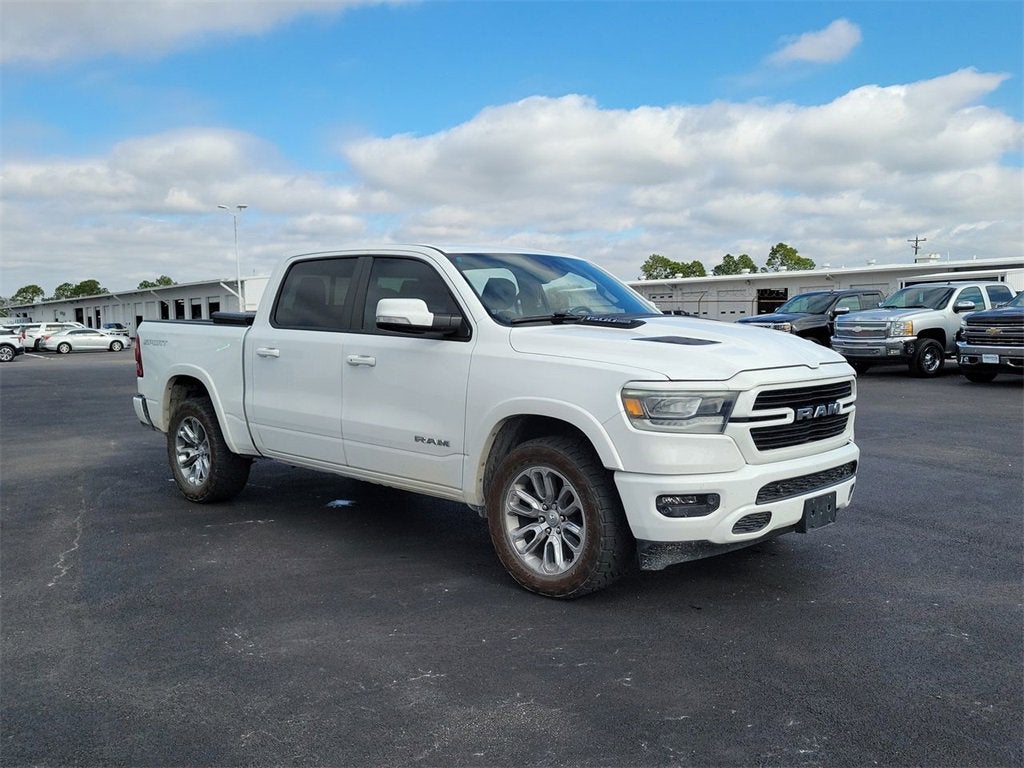 2022 RAM 1500 Laramie Crew Cab 4x4 5'7" Box