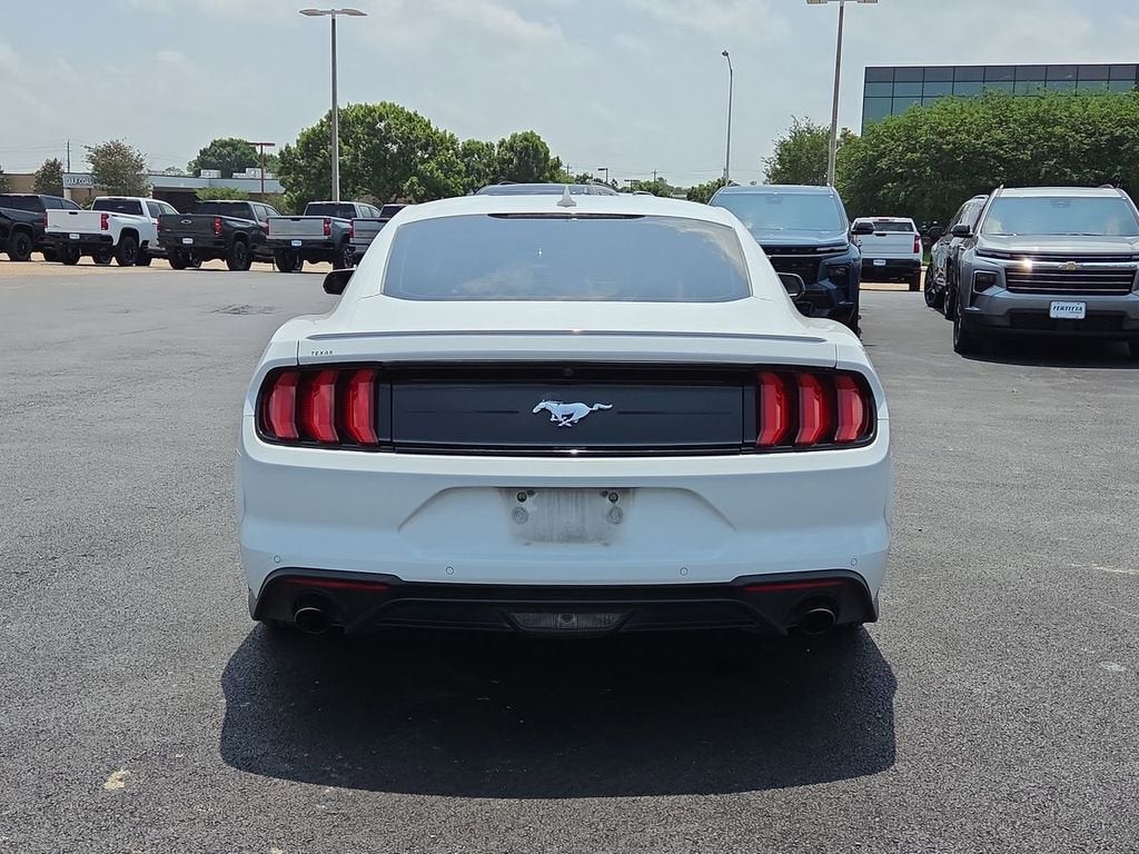 2022 Ford Mustang EcoBoost Premium Fastback