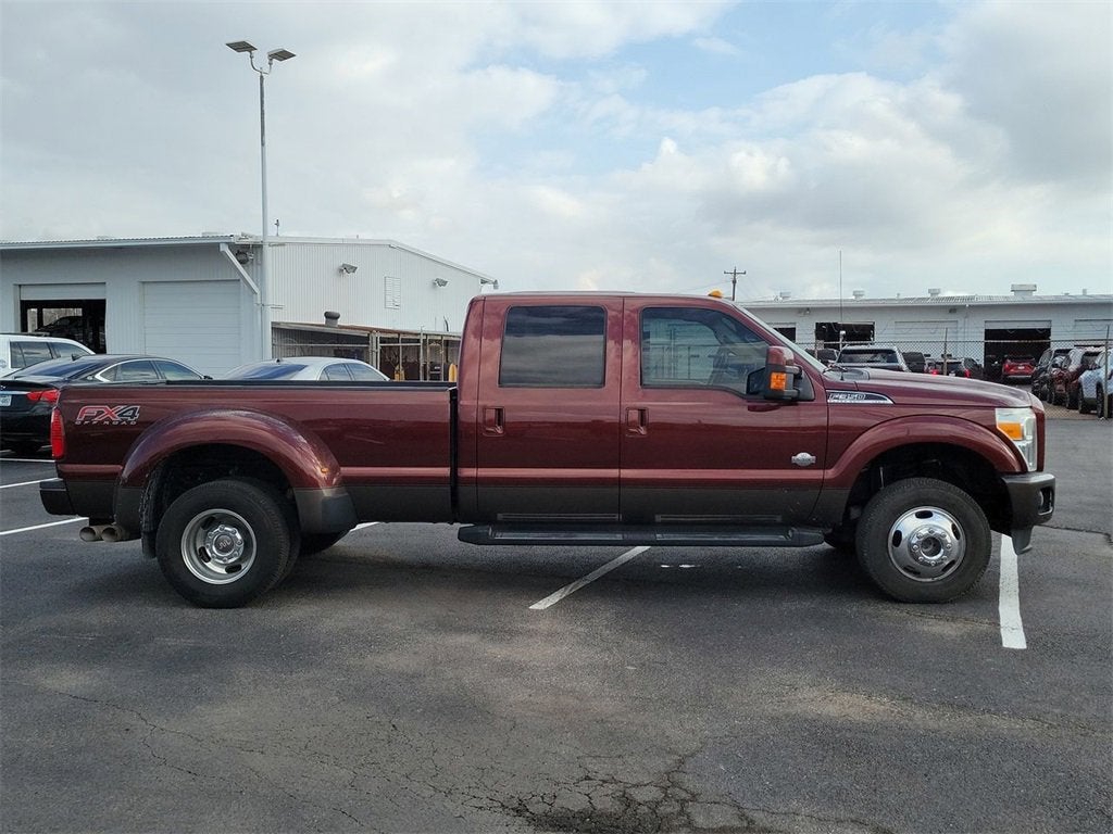 2015 Ford Super Duty F-350 DRW Lariat