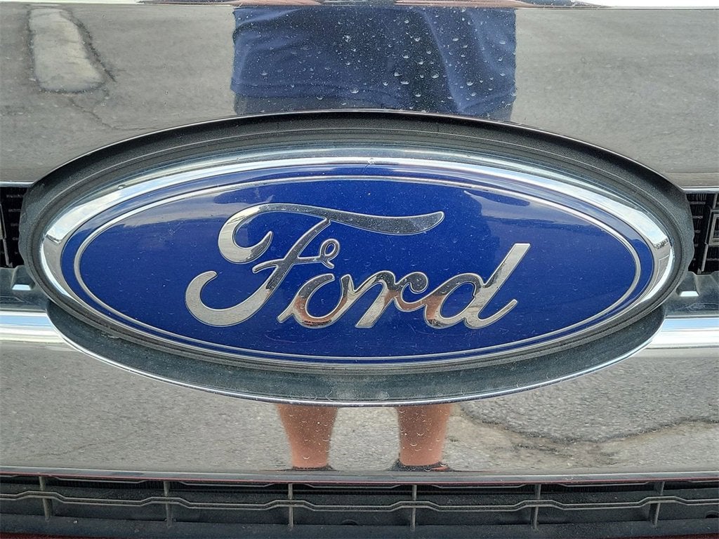 2015 Ford Super Duty F-350 DRW Lariat