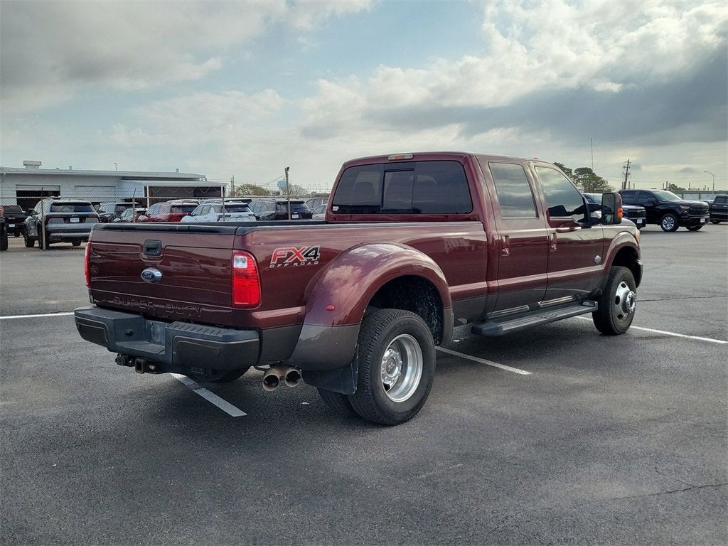 2015 Ford Super Duty F-350 DRW Lariat