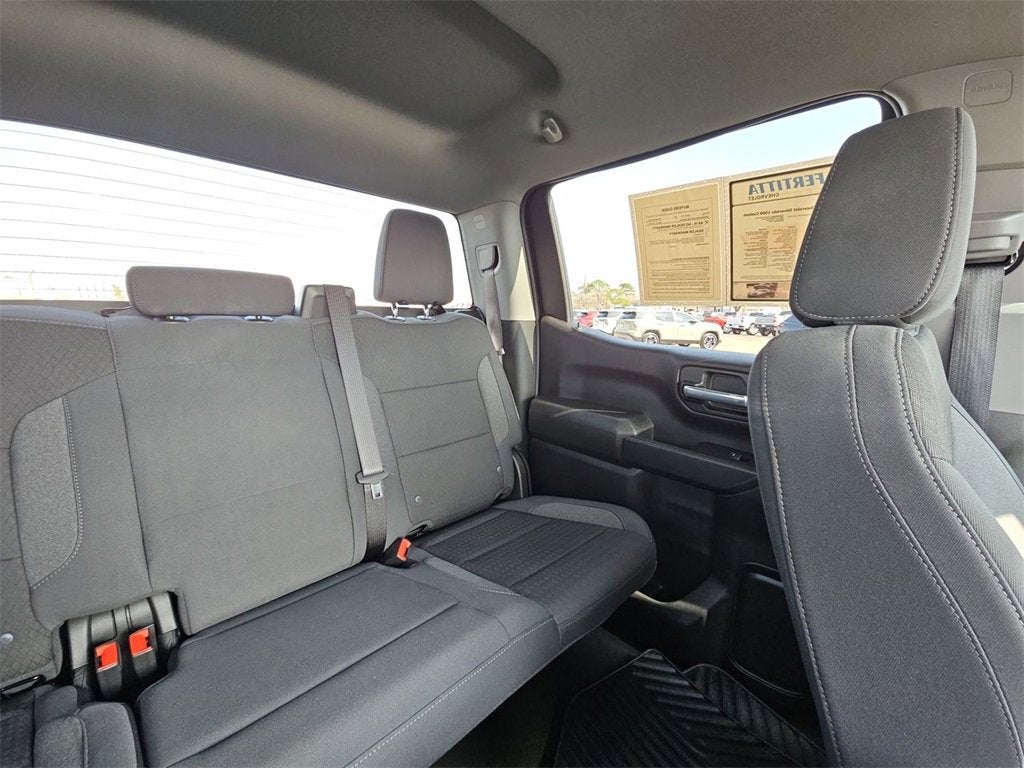 2025 Chevrolet Silverado 1500 Custom