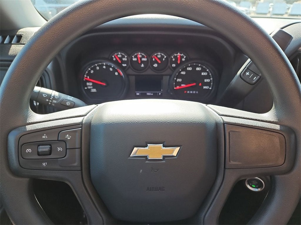 2025 Chevrolet Silverado 1500 Custom