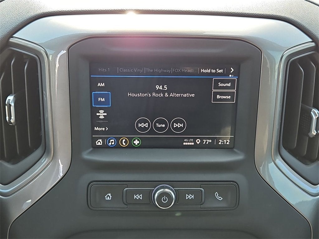 2025 Chevrolet Silverado 1500 Custom