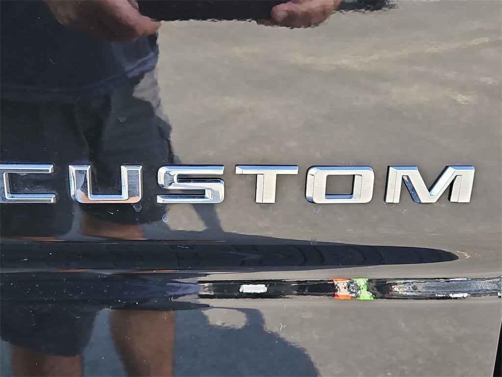 2025 Chevrolet Silverado 1500 Custom