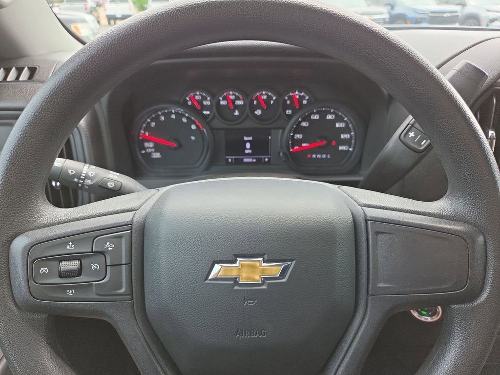 2025 Chevrolet Silverado 1500 Custom