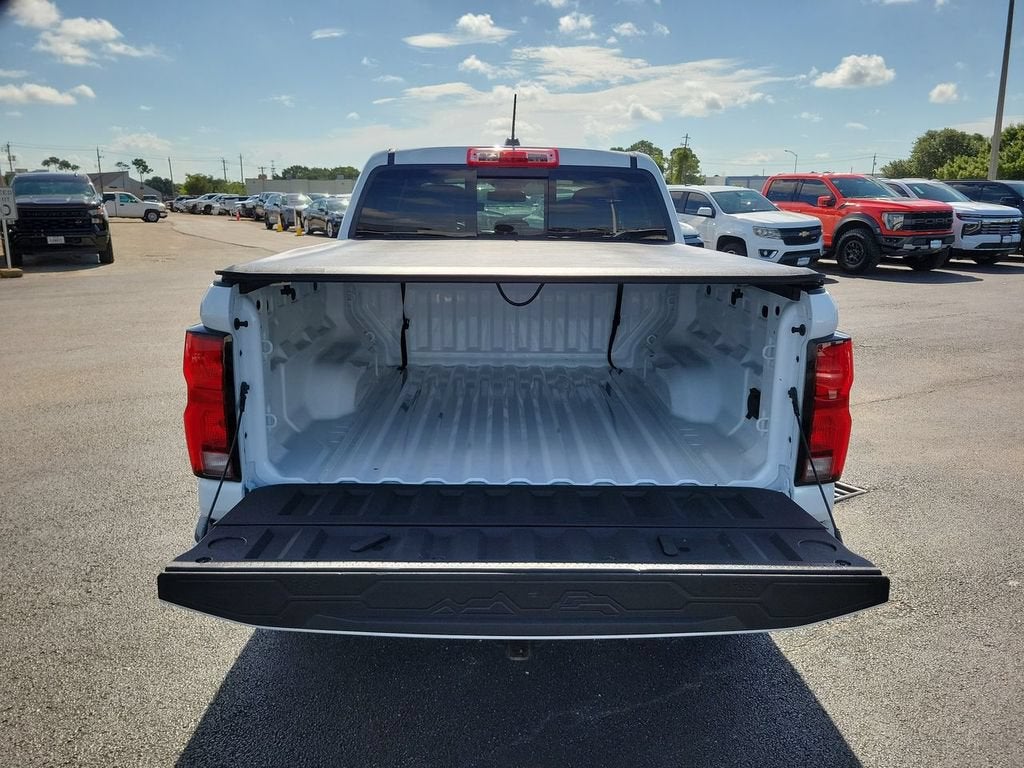 2025 Chevrolet Colorado WT/LT