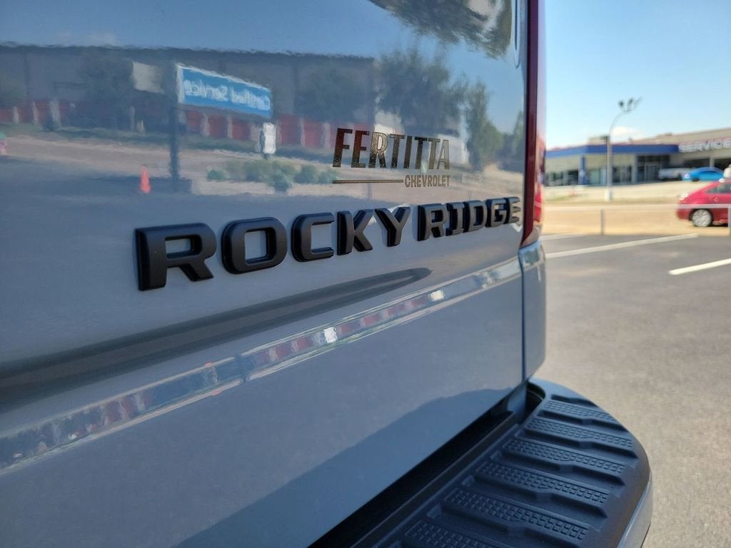 2025 Chevrolet Silverado 1500 RST