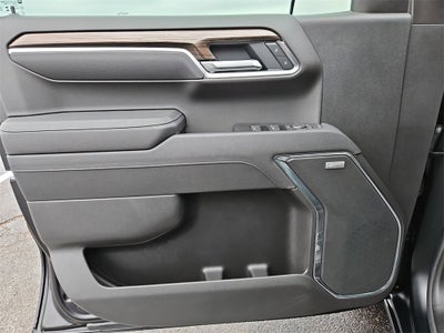 2025 Chevrolet Black Widow Silverado 1500 RST