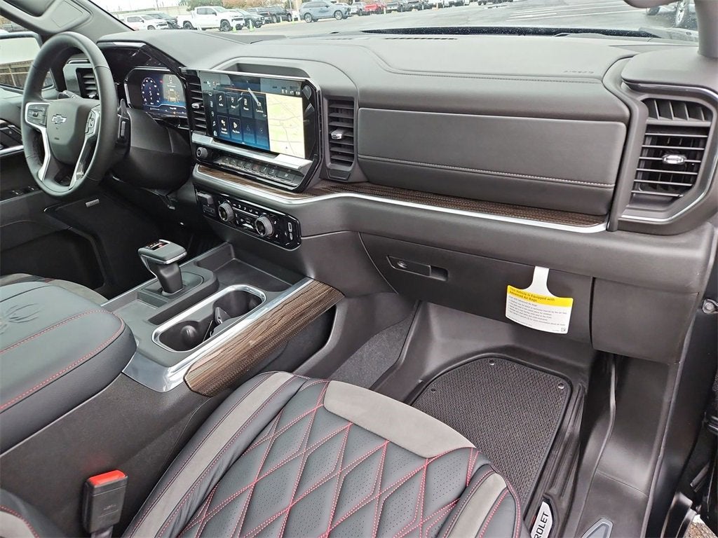 2025 Chevrolet Black Widow Silverado 1500 RST