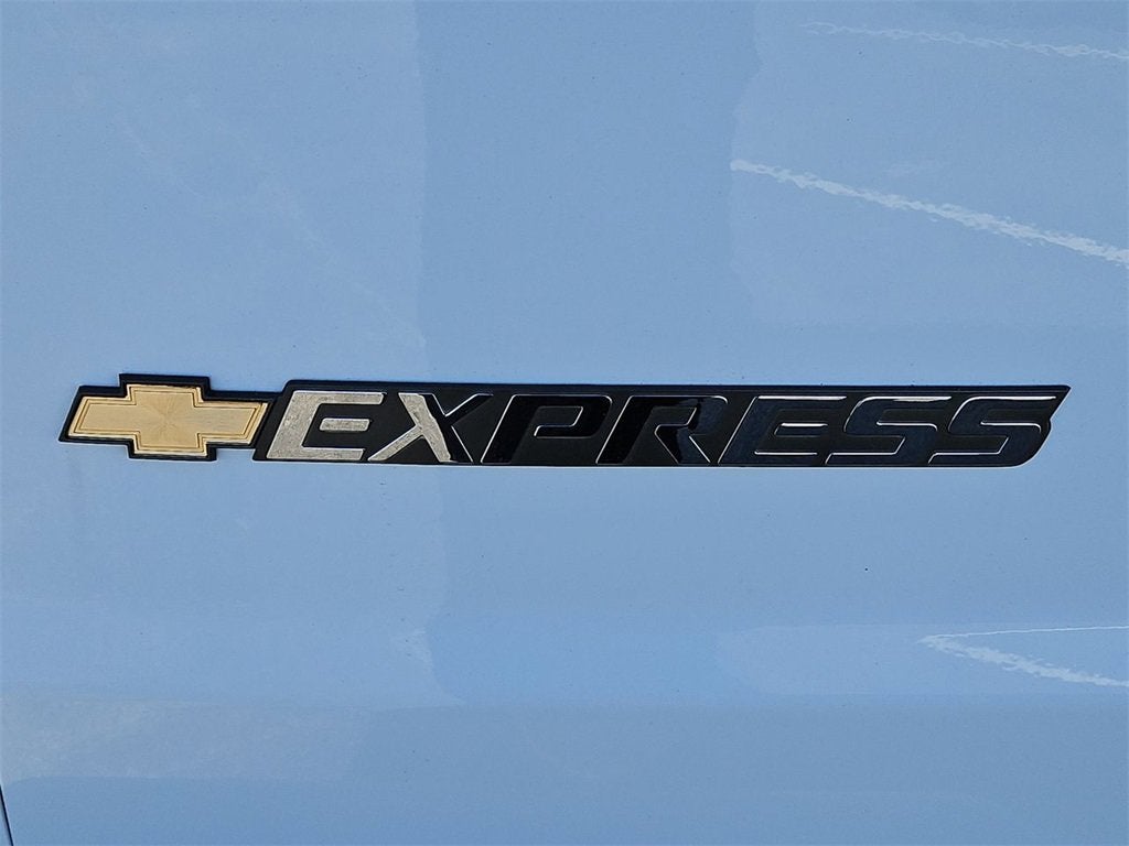 2025 Chevrolet Express Cargo 2500 WT