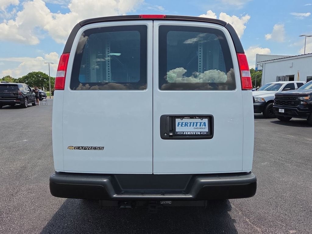 2026 Chevrolet Express Cargo WT
