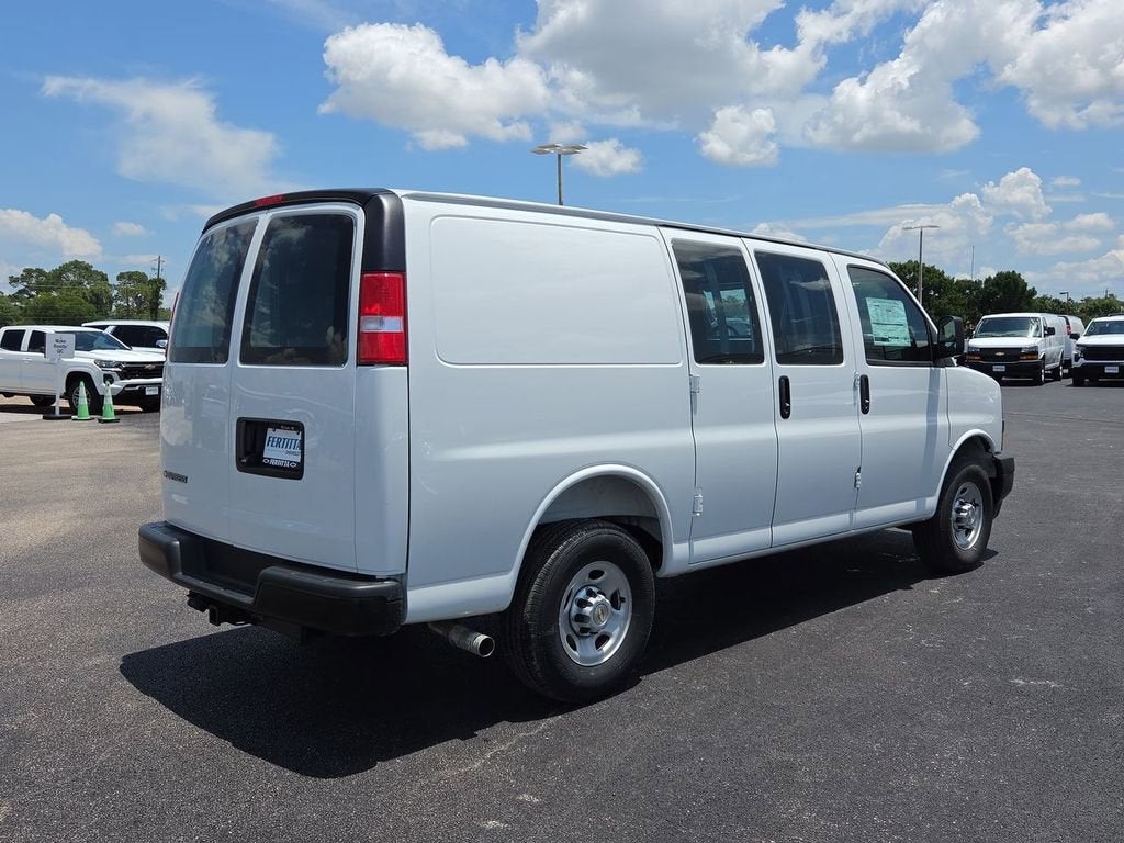 2026 Chevrolet Express Cargo WT