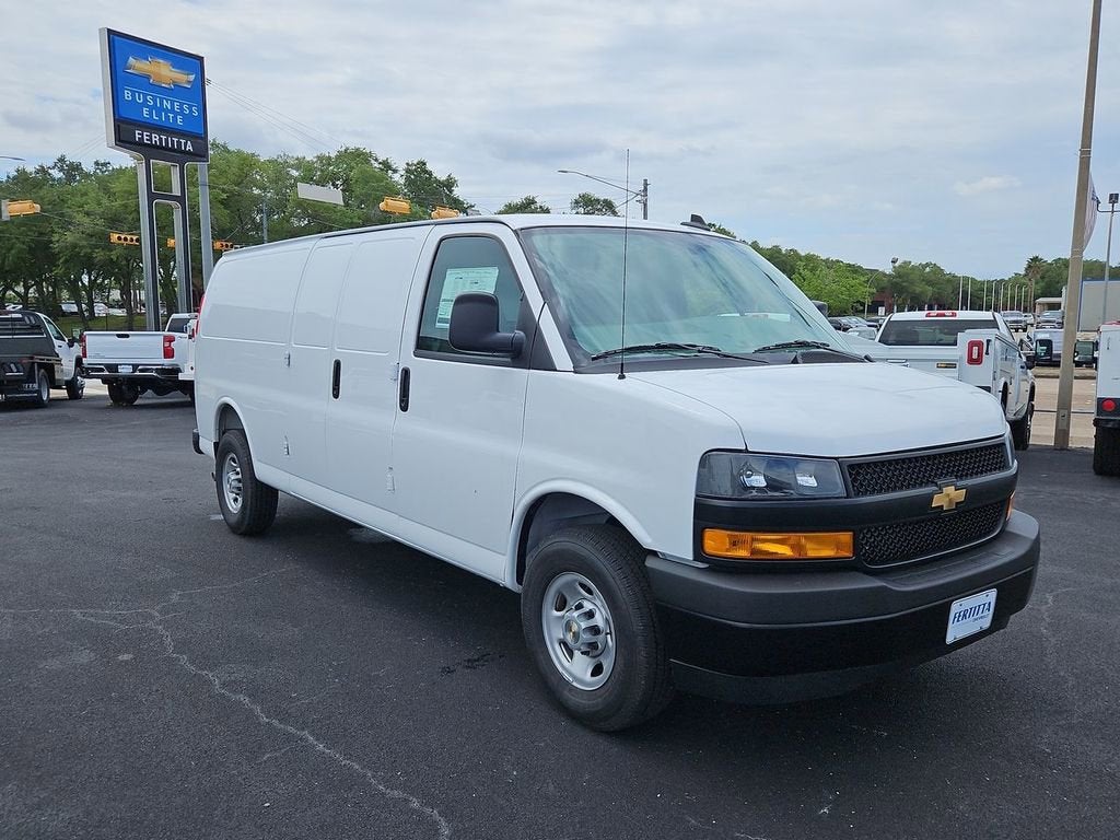 2026 Chevrolet Express Cargo WT