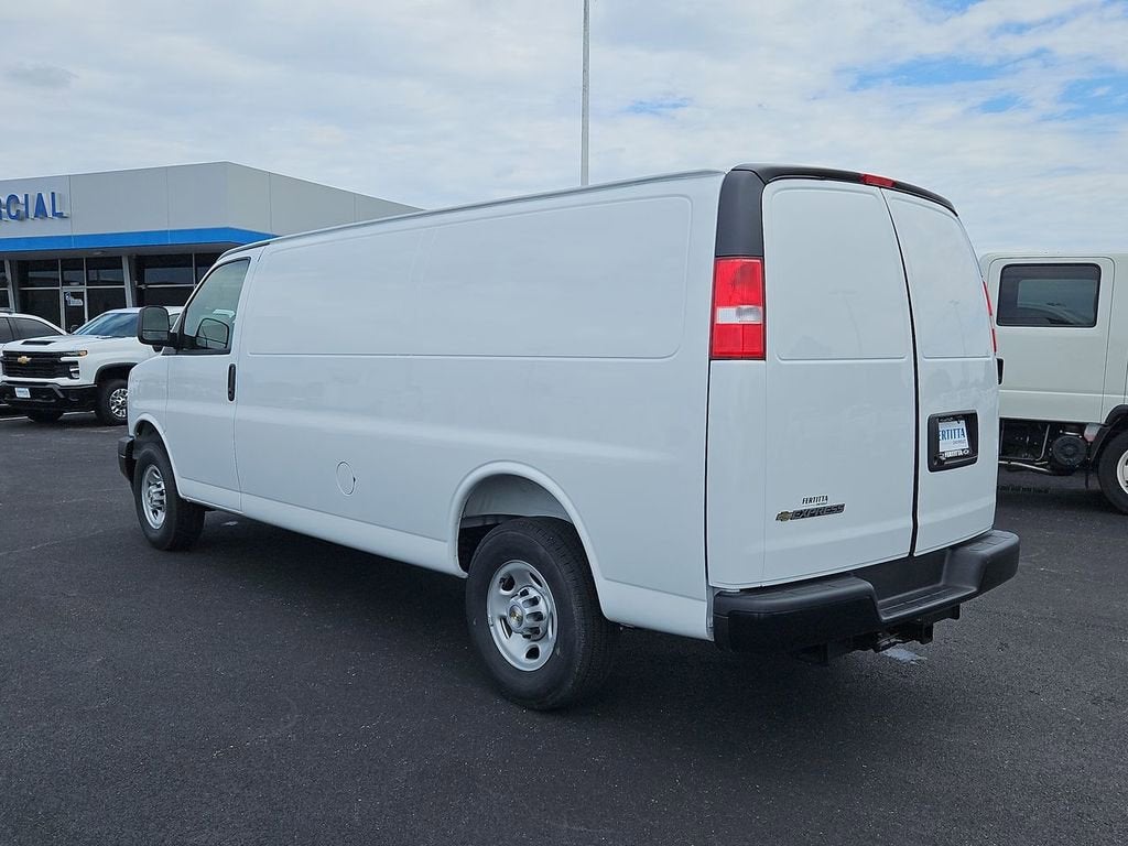 2026 Chevrolet Express Cargo WT