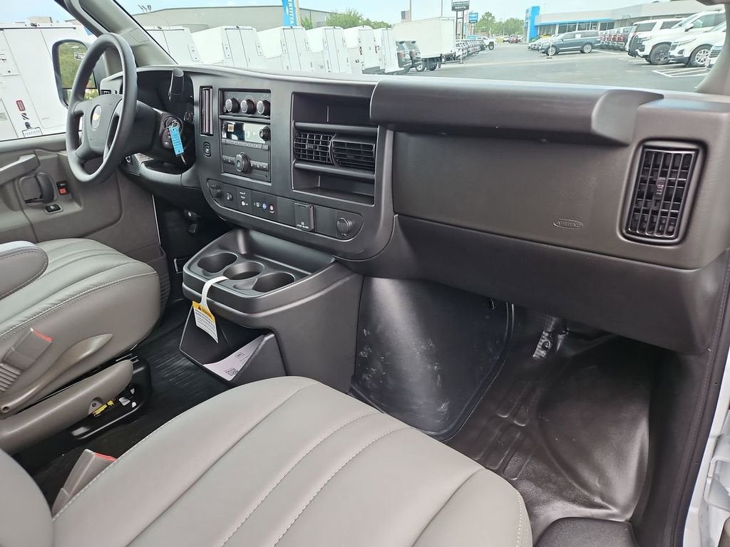 2026 Chevrolet Express Cargo WT