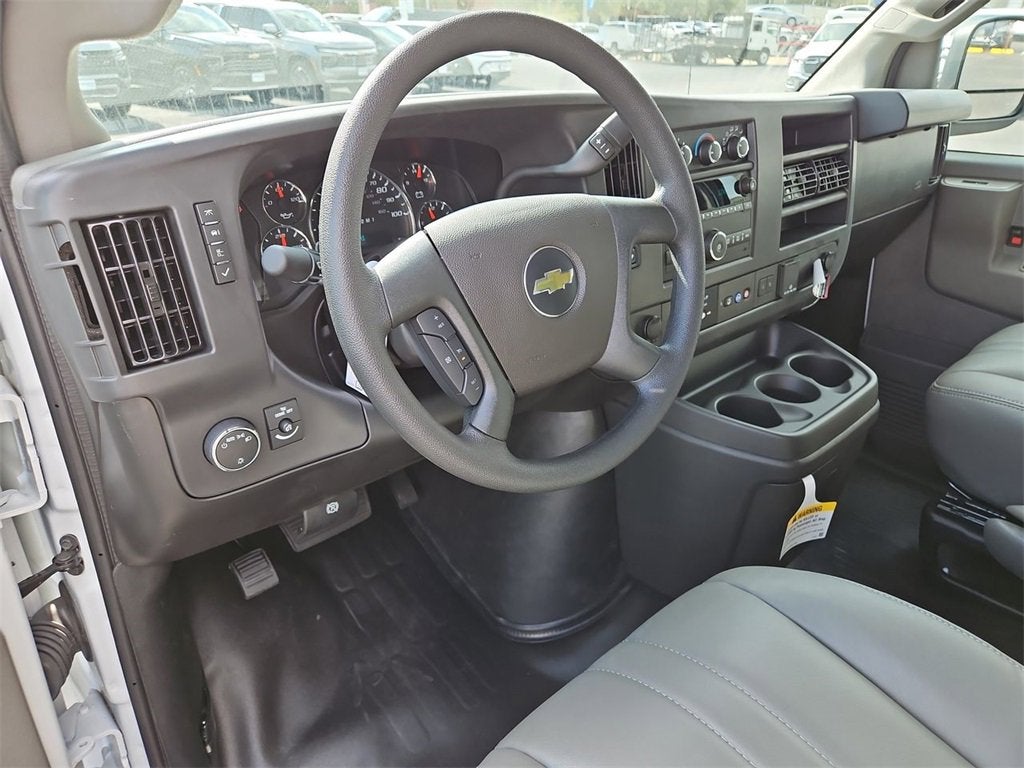 2025 Chevrolet Express Cargo 2500 WT