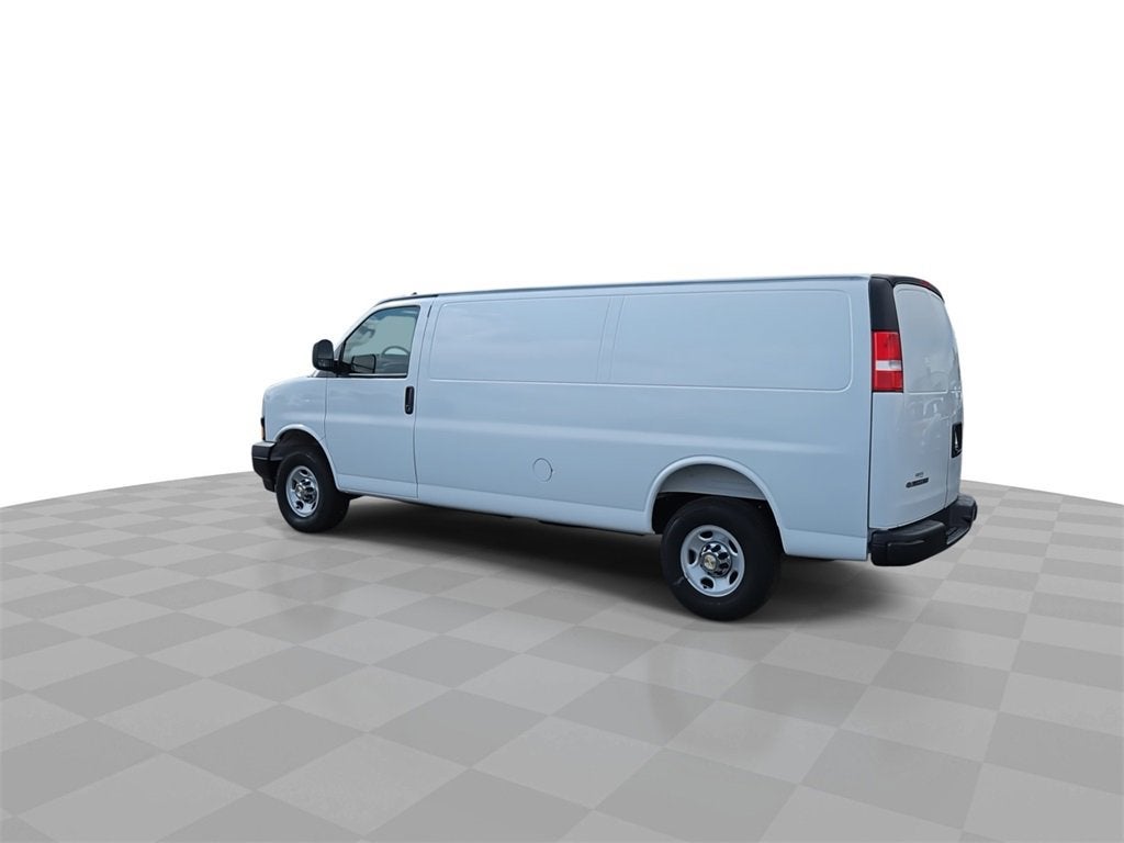 2025 Chevrolet Express Cargo 2500 WT