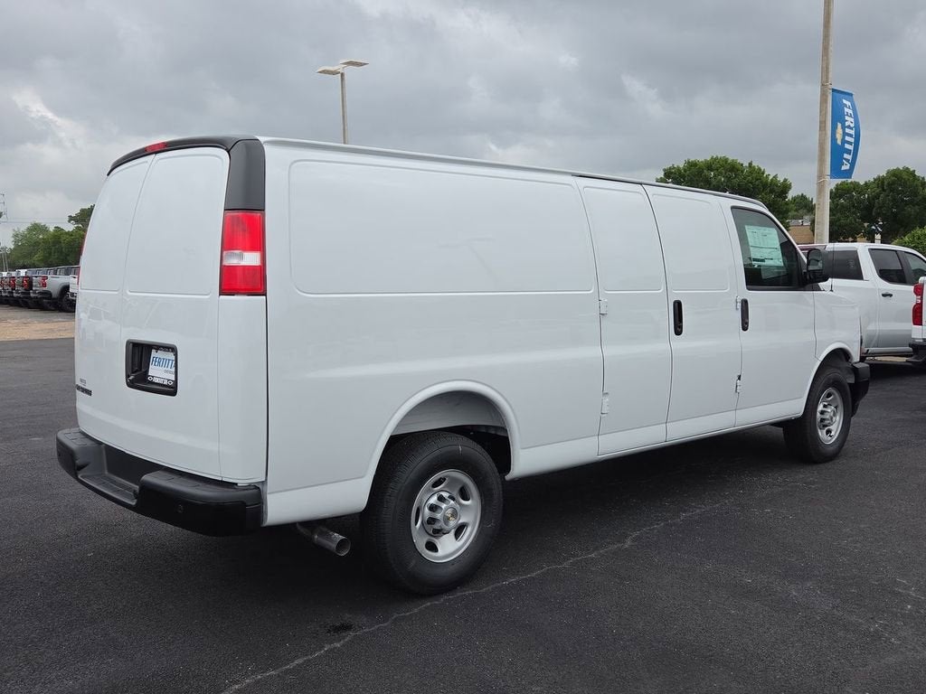 2026 Chevrolet Express Cargo WT