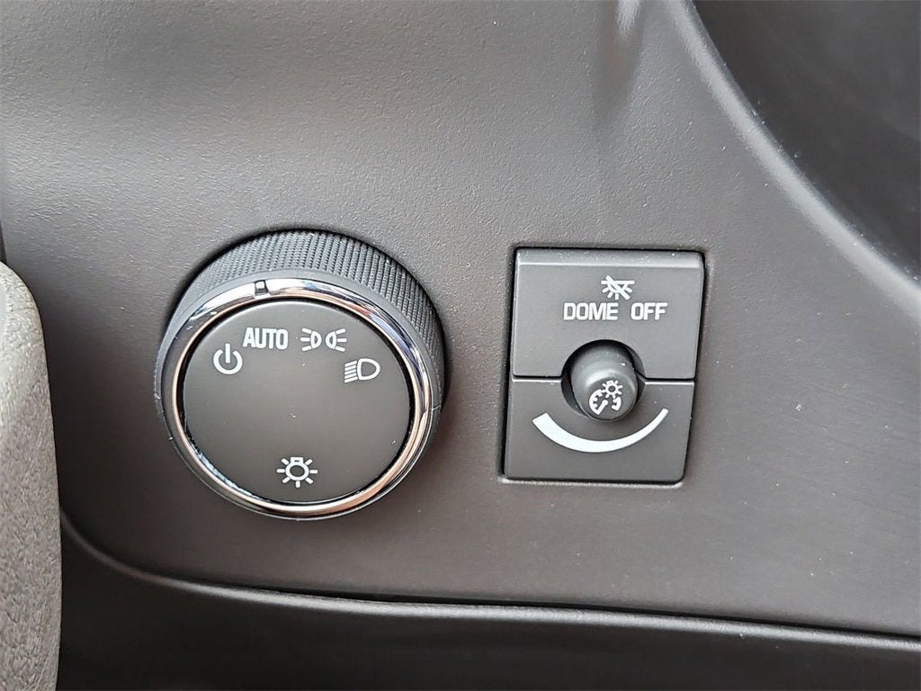 2025 Chevrolet Express Cargo 3500 WT