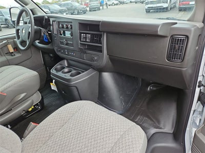 2025 Chevrolet Express Cargo 3500 WT