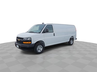 2025 Chevrolet Express Cargo 3500 WT