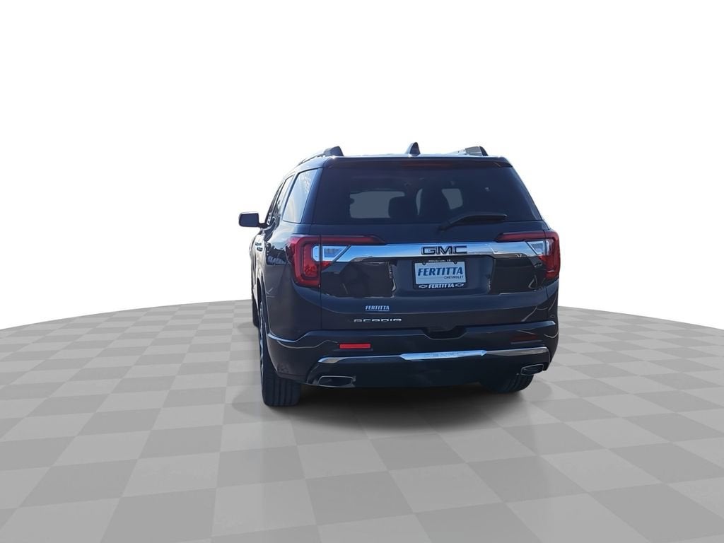 2022 GMC Acadia Denali