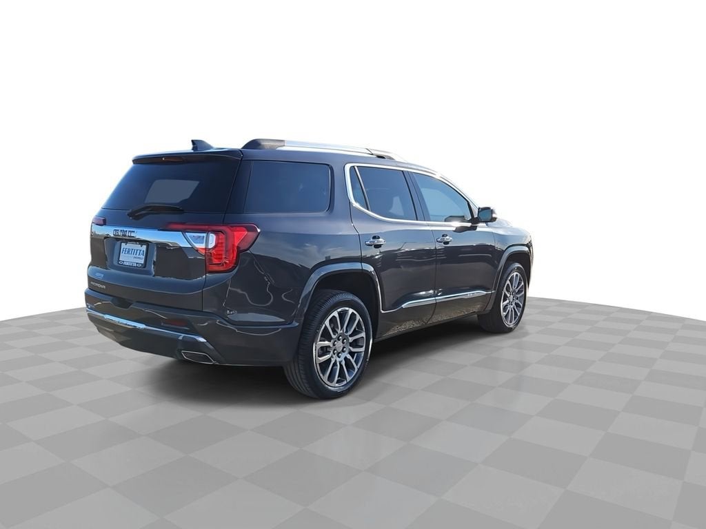 2022 GMC Acadia Denali