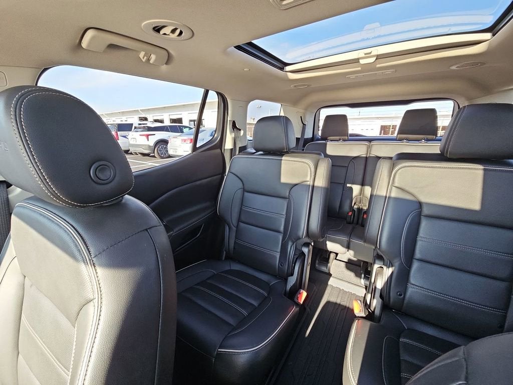 2022 GMC Acadia Denali