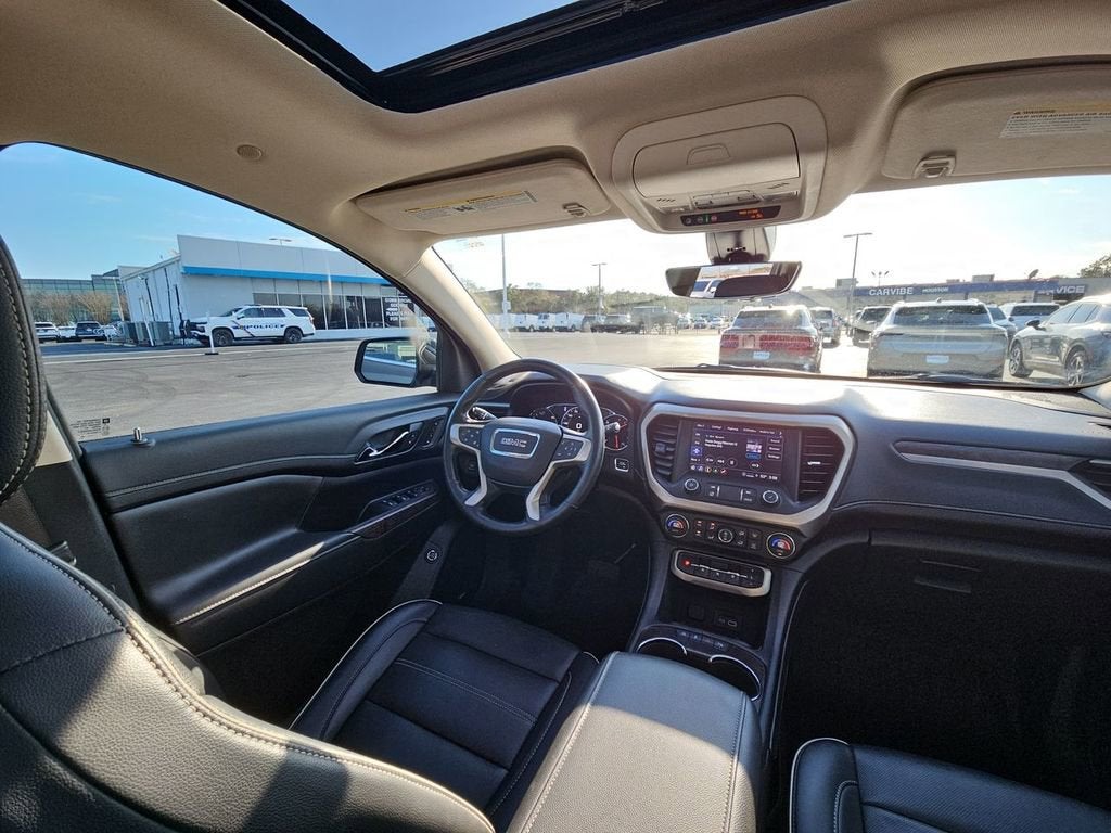 2022 GMC Acadia Denali