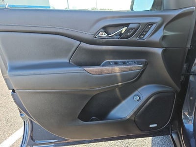 2022 GMC Acadia Denali