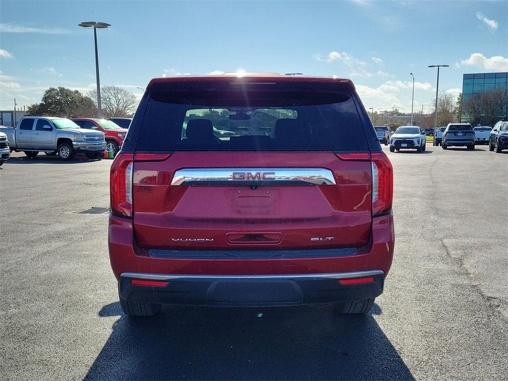 2022 GMC Yukon SLT