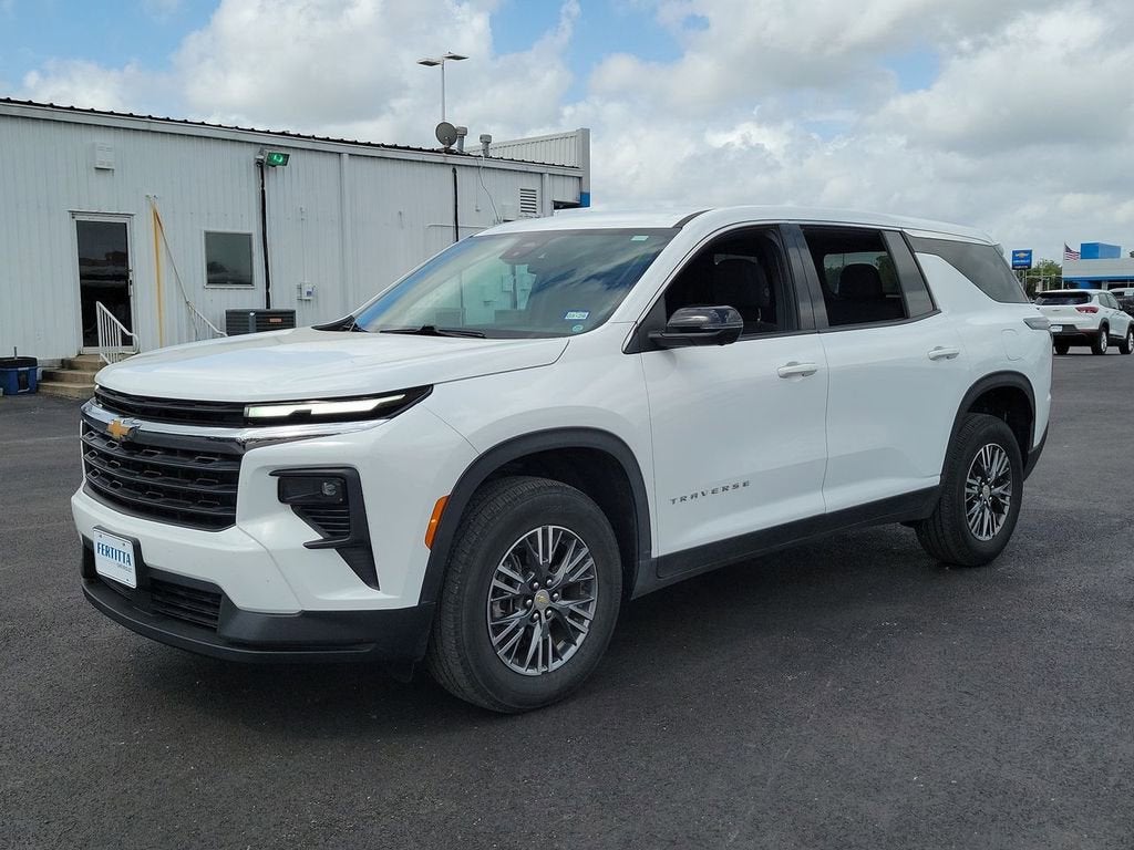 2024 Chevrolet Traverse LS