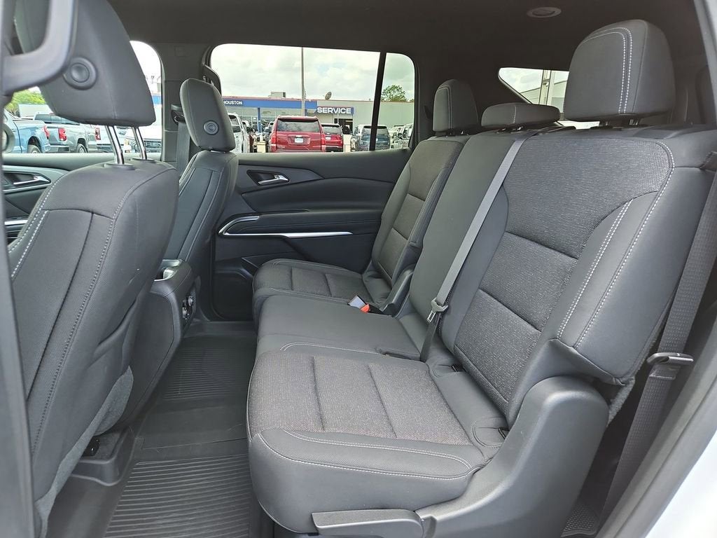 2024 Chevrolet Traverse LS