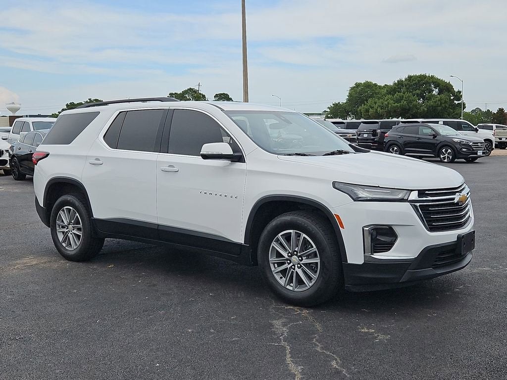 2022 Chevrolet Traverse LT Leather