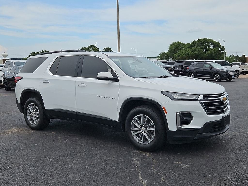 2022 Chevrolet Traverse LT Leather