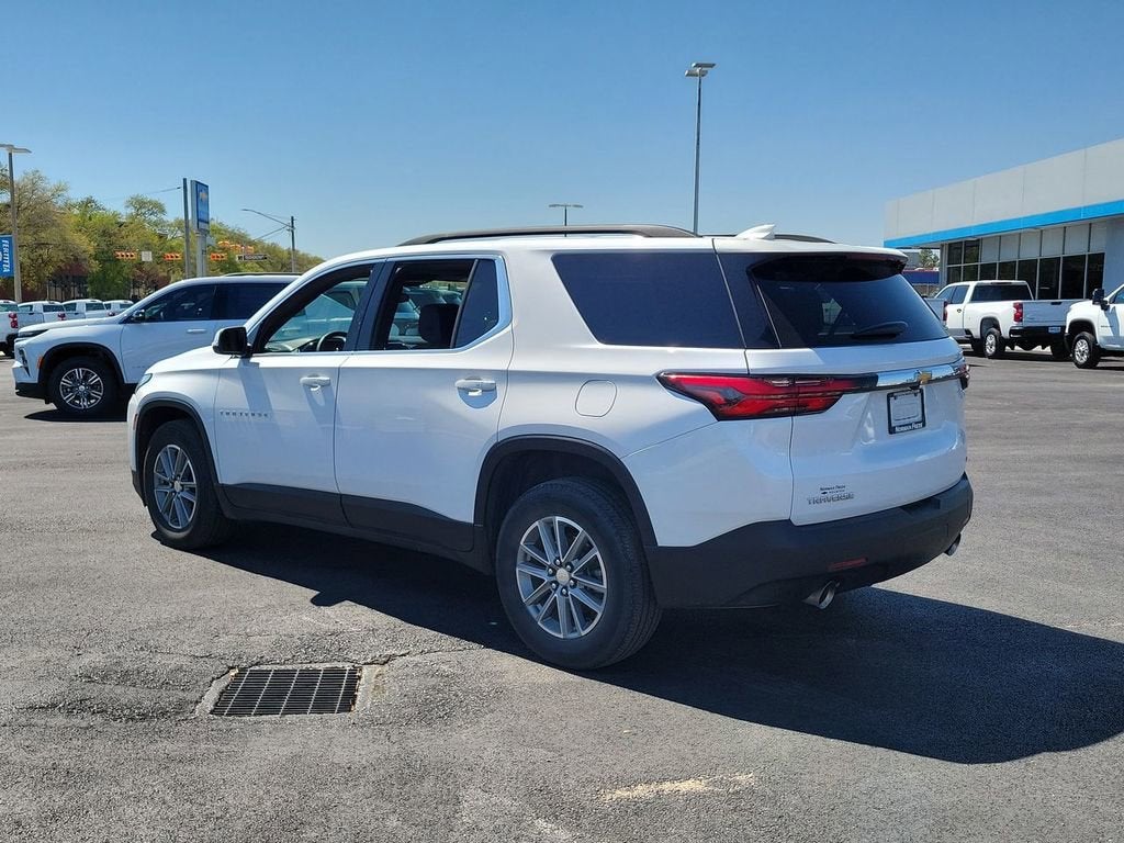 2023 Chevrolet Traverse LT Leather