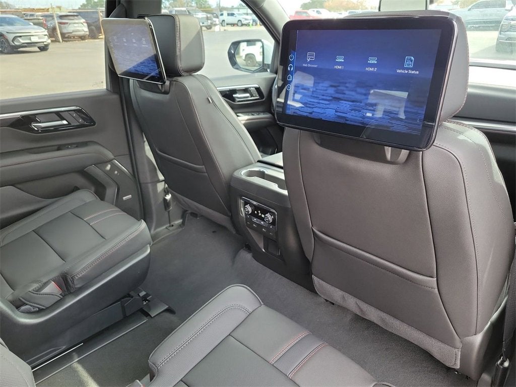 2025 Chevrolet Suburban RST