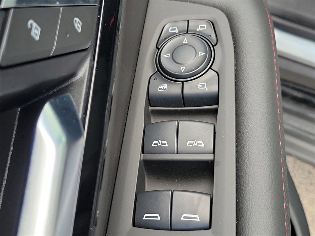 2025 Chevrolet Suburban RST