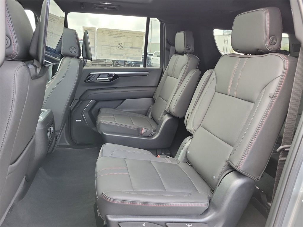 2025 Chevrolet Suburban RST