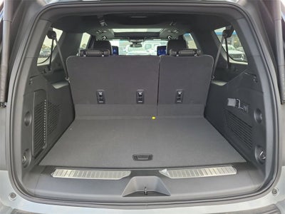 2025 Chevrolet Suburban RST