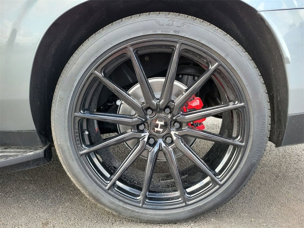 2025 Chevrolet Suburban RST