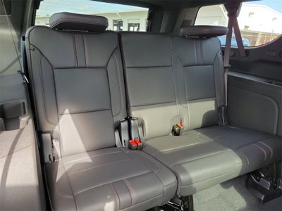 2025 Chevrolet Suburban RST