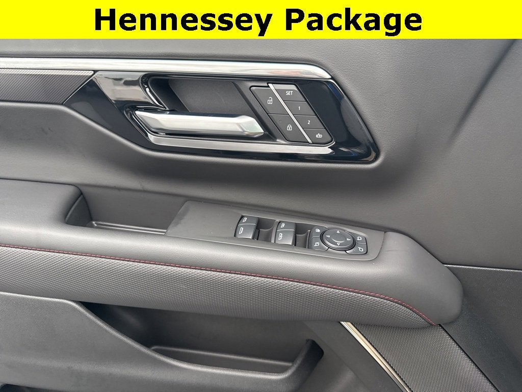 2025 Chevrolet Suburban RST