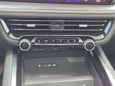 2025 Chevrolet Suburban RST